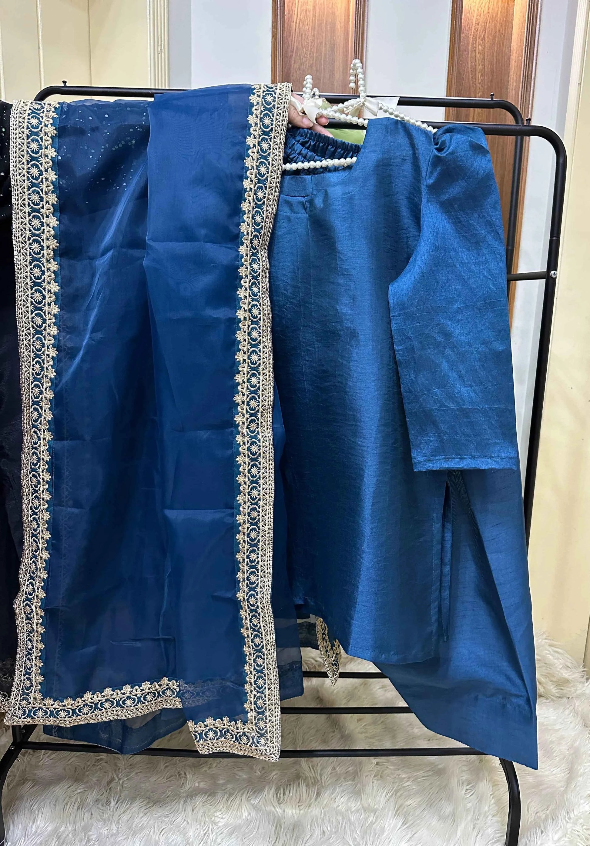 Farshi Shalwar Set - 3 pc Stitched