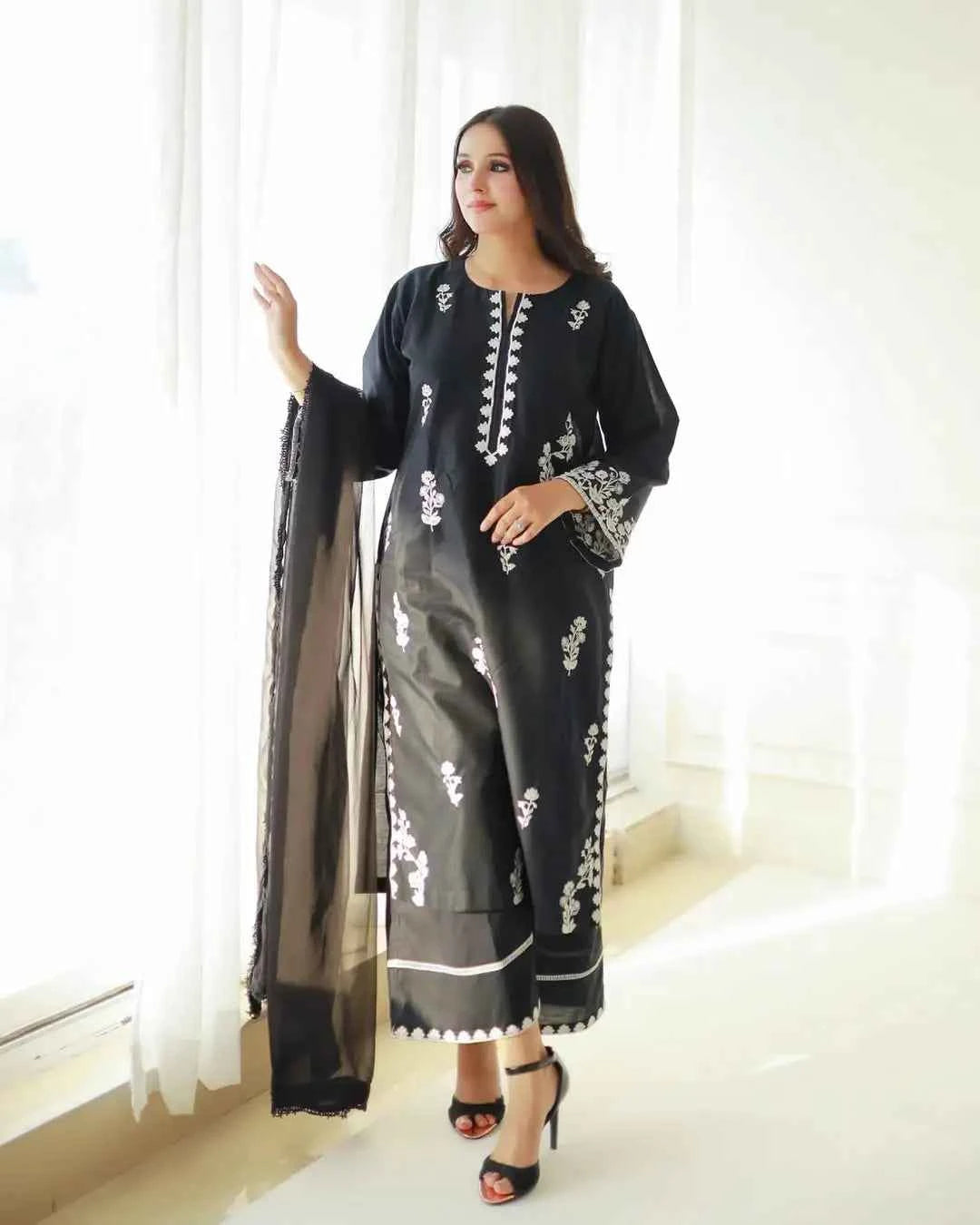 Delight - Stitched 2 pc